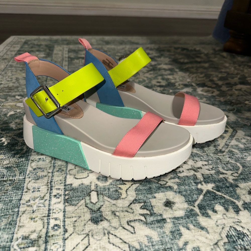 Steve Madden Multicolor Strap Sandals